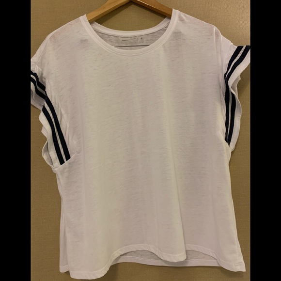 Ruffle T-shirt - Picture 3 of 4